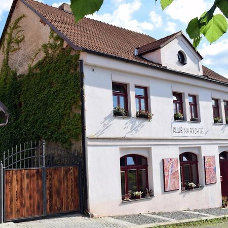 Rychta Acomodação com café da manhã Rataje nad Sázavou Exterior foto